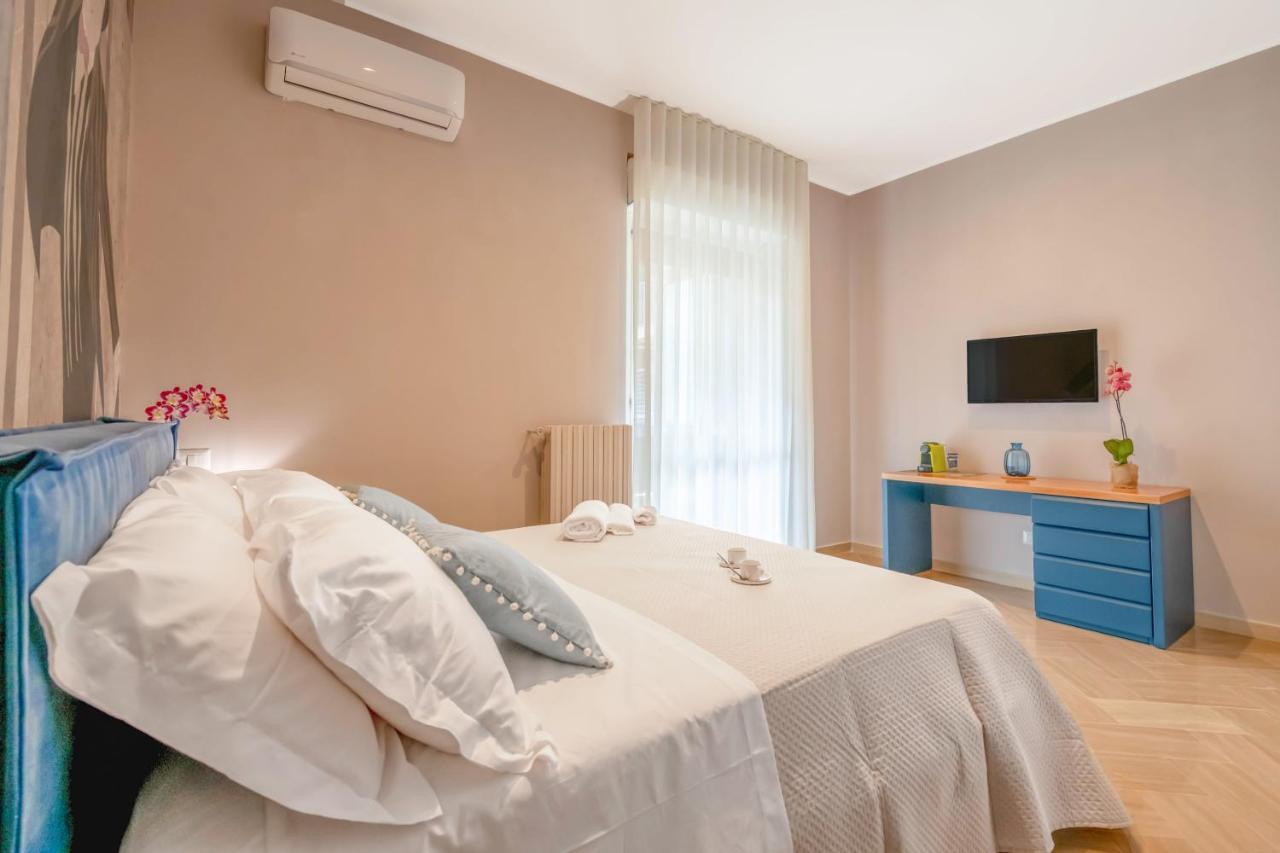 City Gate - Luxury Suites บารี ภายนอก รูปภาพ